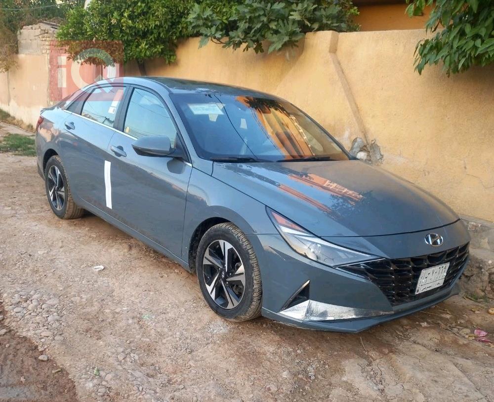 هیۆندای ئەلەنترا